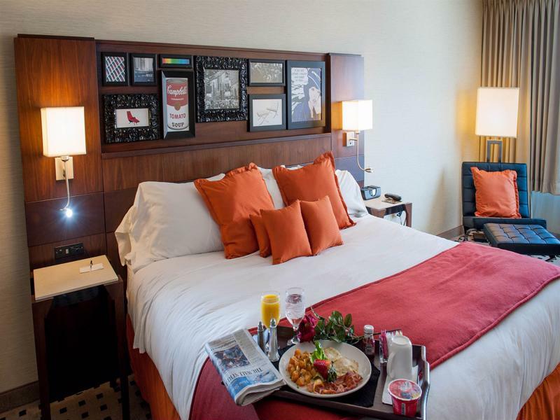 Delta Hotels By Marriott Ютика Экстерьер фото